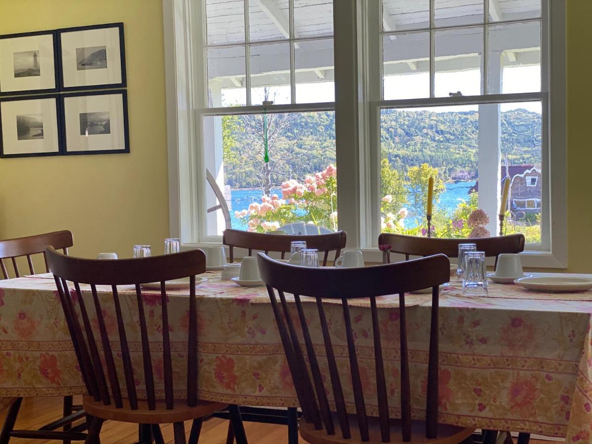 Broadwater Inn & Cottages Baddeck Inlet Extérieur photo