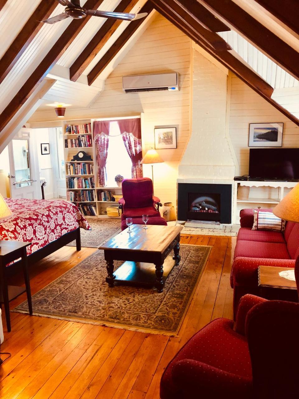 Broadwater Inn & Cottages Baddeck Inlet Extérieur photo